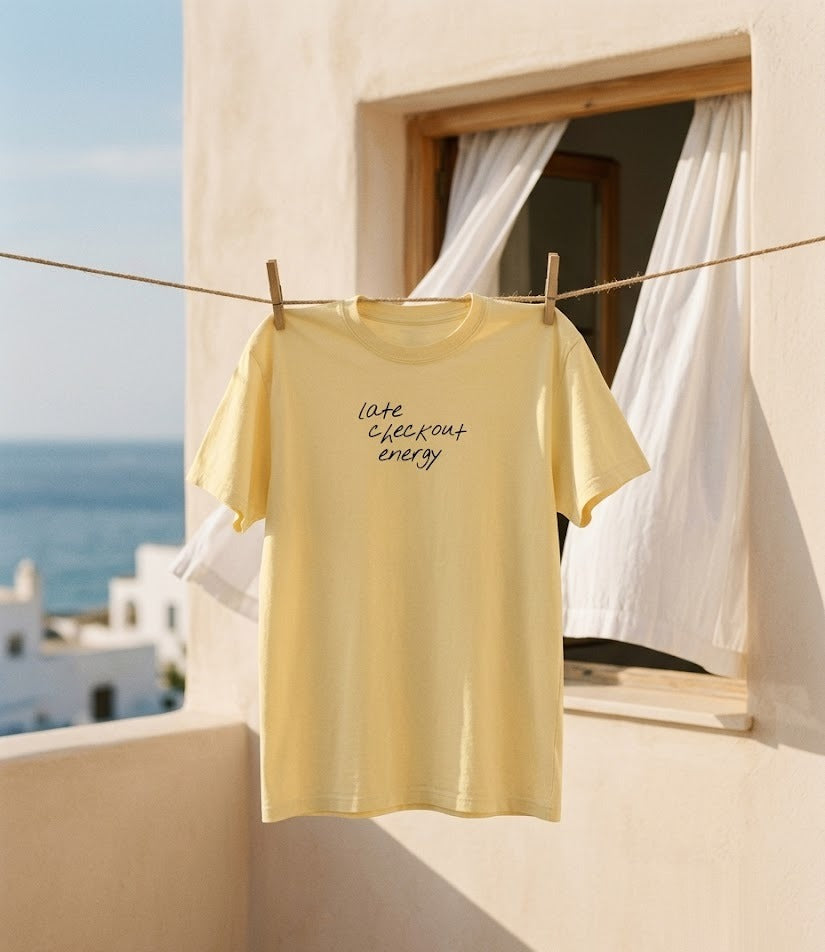 KUADRO 04 - Late checkout energy, editorial