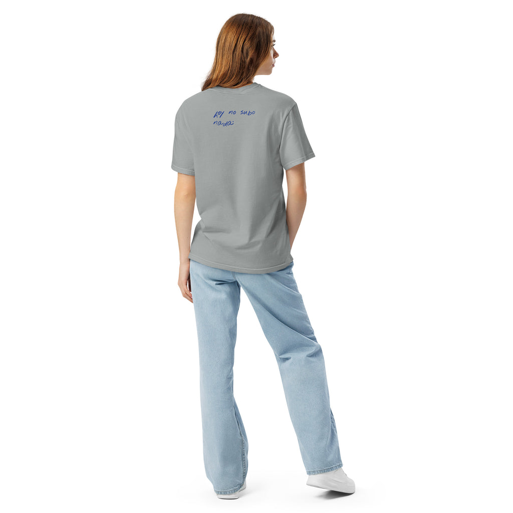 KUADRO 'Hoy no subo nada' tee in granite — back on model