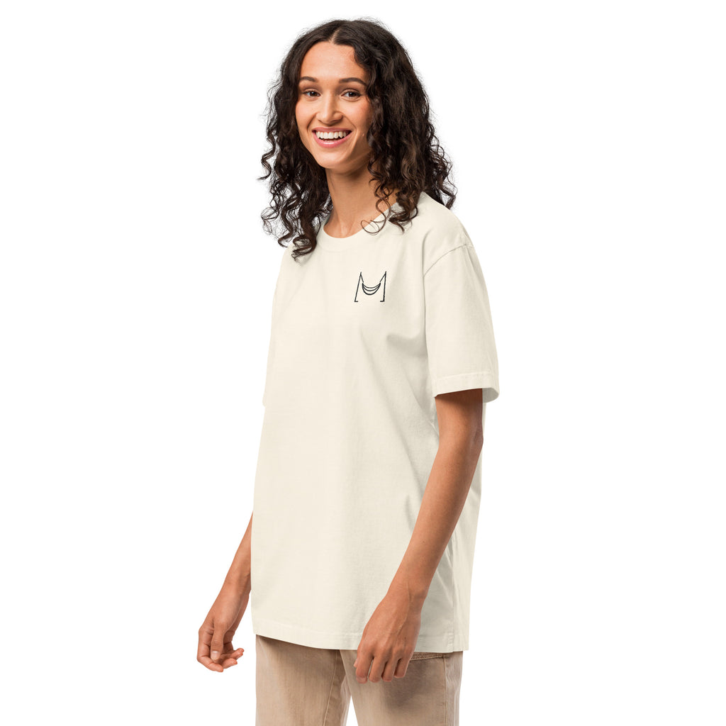 KUADRO 'Busy doing nada' oversized tee in vintage white — side view