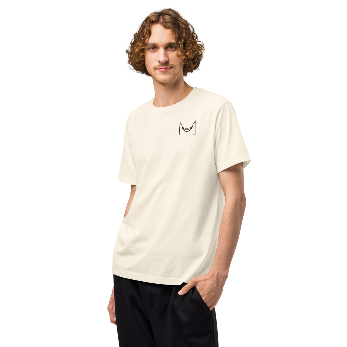KUADRO 'Busy doing nada' oversized tee in vintage white — side detail