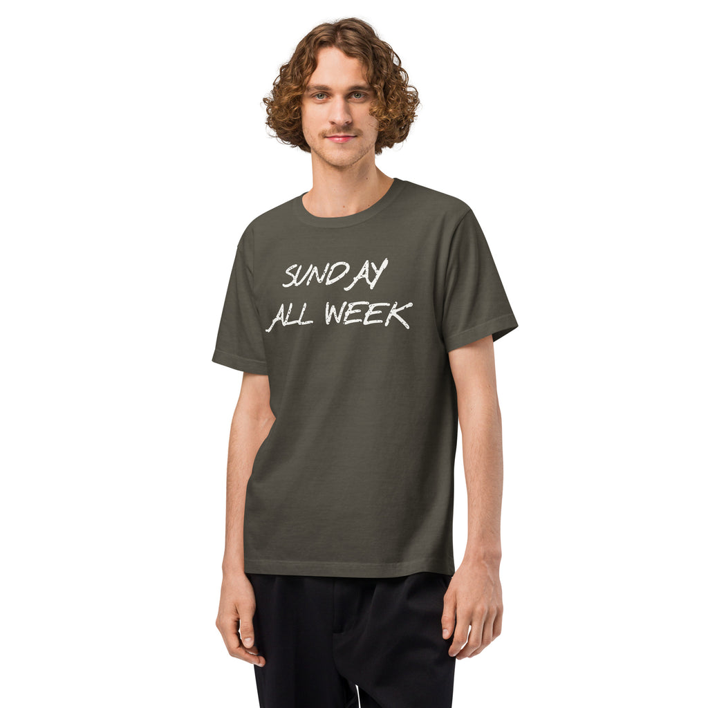 KUADRO 'Sunday all week' oversized tee in military green — wide brush lettering on front